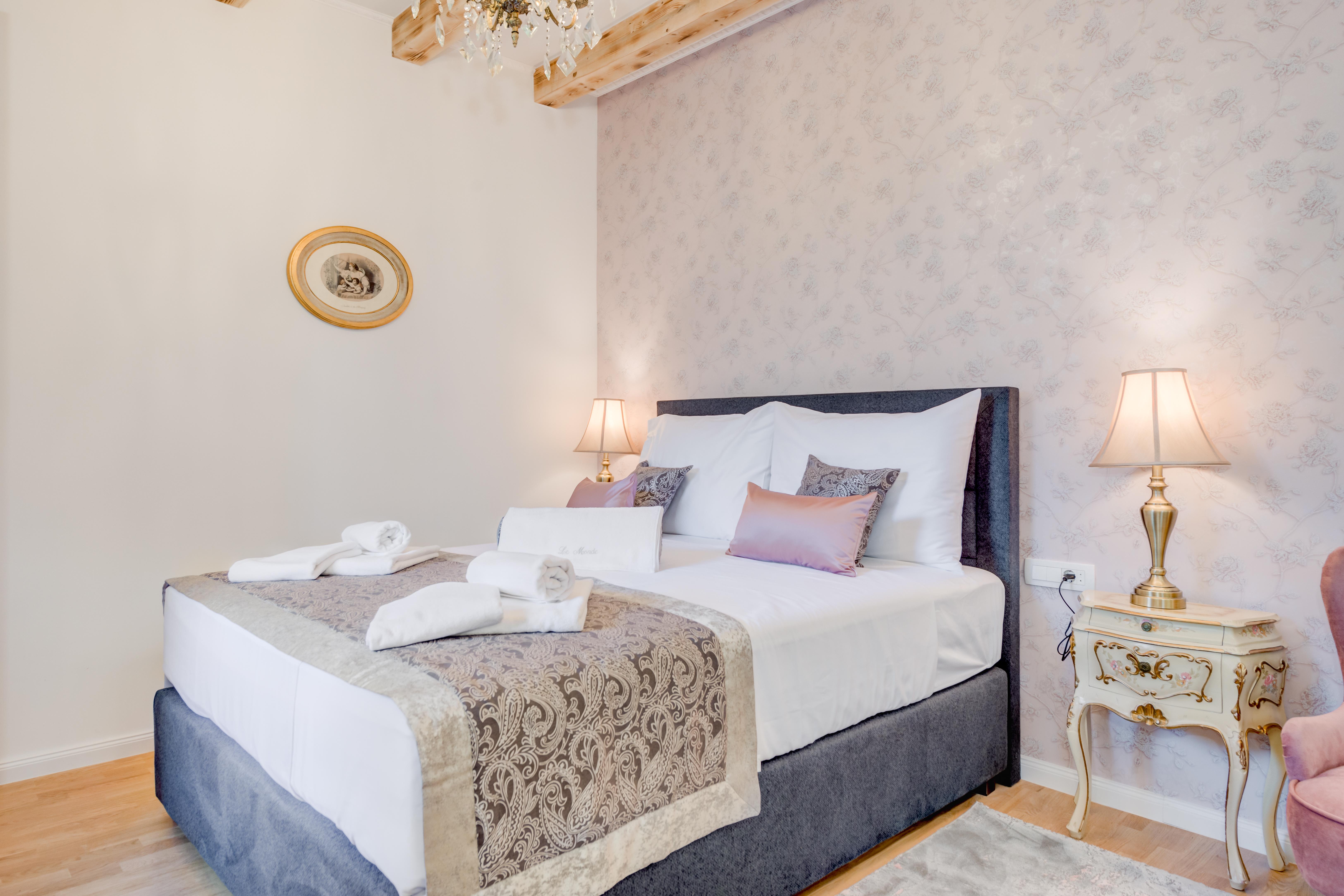 Le Monde Luxury Accommodation Split Buitenkant foto