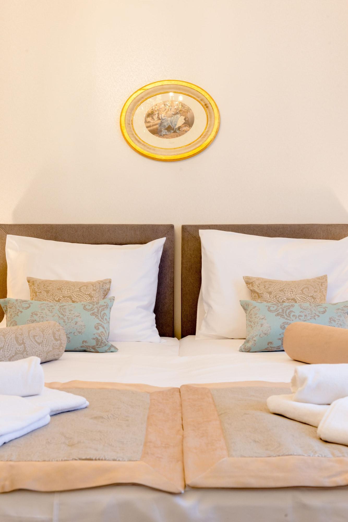 Le Monde Luxury Accommodation Split Buitenkant foto