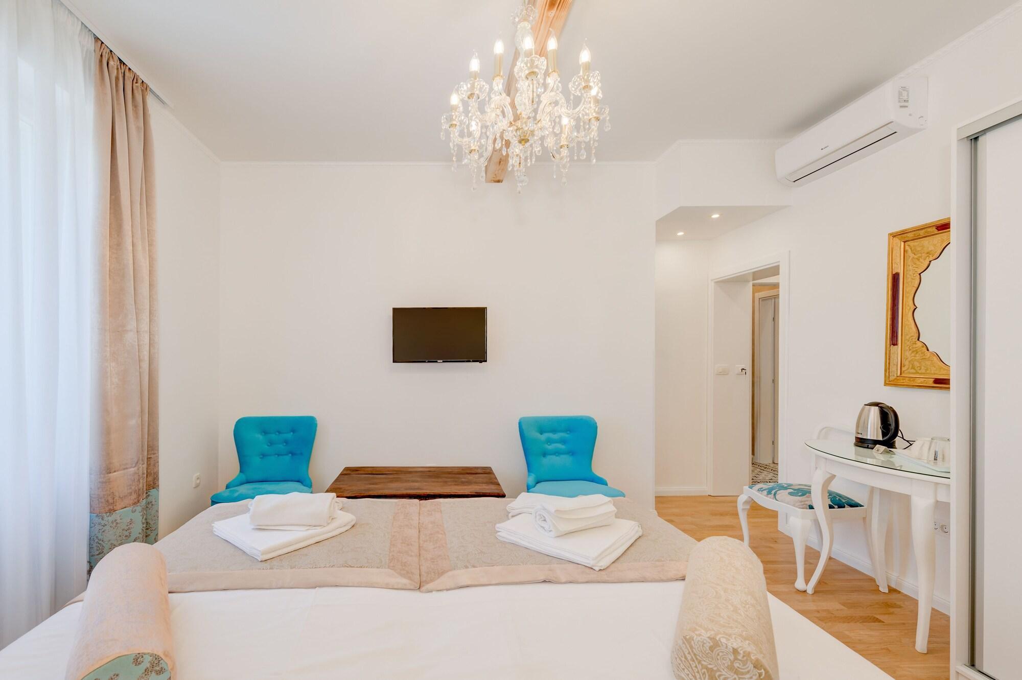 Le Monde Luxury Accommodation Split Buitenkant foto