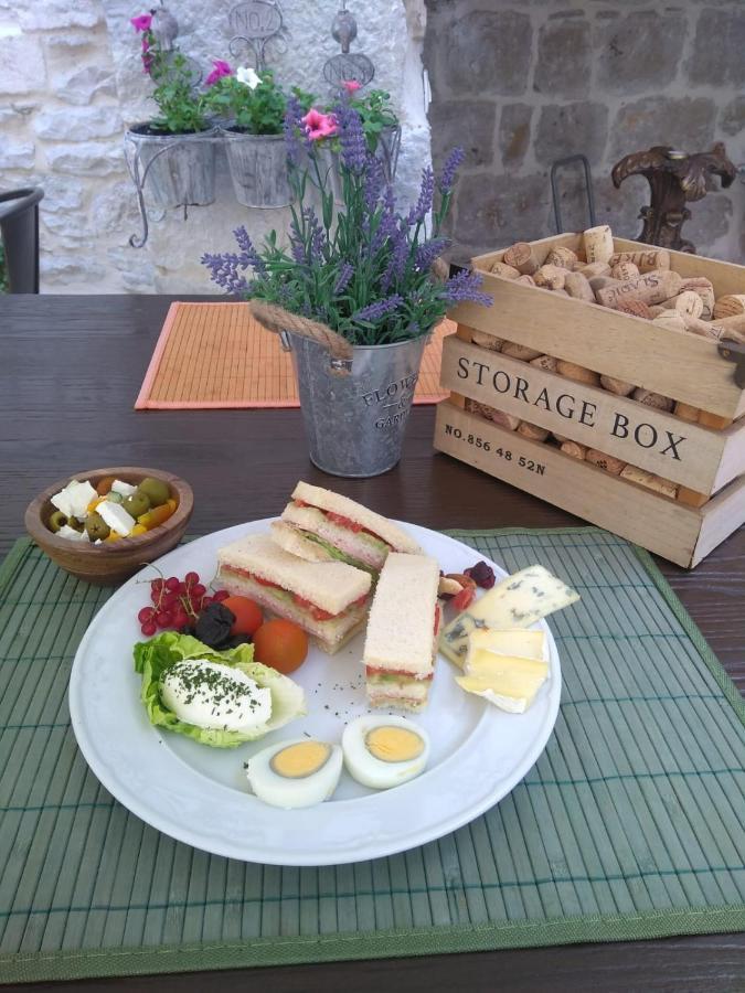 Le Monde Luxury Accommodation Split Buitenkant foto